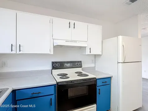 766 Cleaves Street SE Palm Bay FL 32909