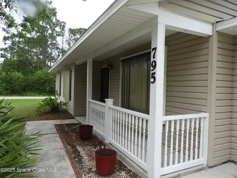 795 Hanau Avenue NW Palm Bay FL 32907