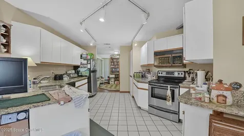 583 Empire Avenue NE Palm Bay FL 32907
