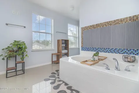 2039 Snapdragon Drive NW Palm Bay FL 32907