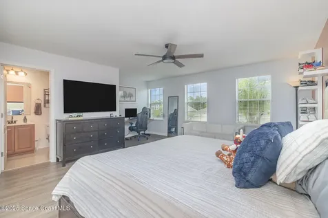 2039 Snapdragon Drive NW Palm Bay FL 32907