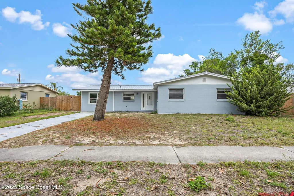 4495 Hood Avenue Titusville FL 32780