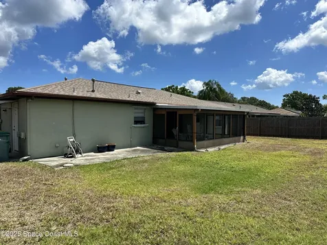 1917 Player Circle N Melbourne FL 32935