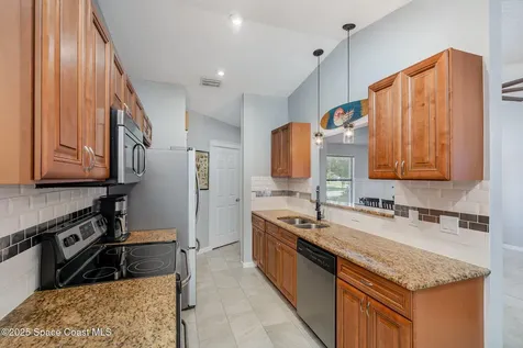 1035 Blau Court NW Palm Bay FL 32907