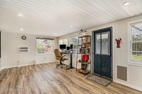 1035 Blau Court NW Palm Bay FL 32907