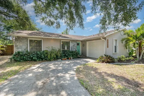 1035 Blau Court NW Palm Bay FL 32907