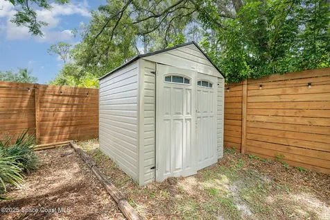 1035 Blau Court NW Palm Bay FL 32907