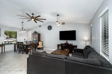 1035 Blau Court NW Palm Bay FL 32907