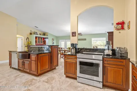 1317 Mohegan Terrace SE Palm Bay FL 32909