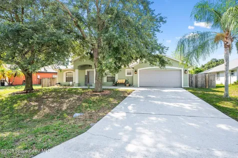 1317 Mohegan Terrace SE Palm Bay FL 32909