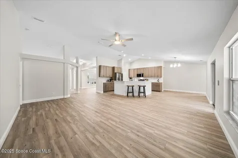 5863 Newbury Circle Melbourne FL 32940