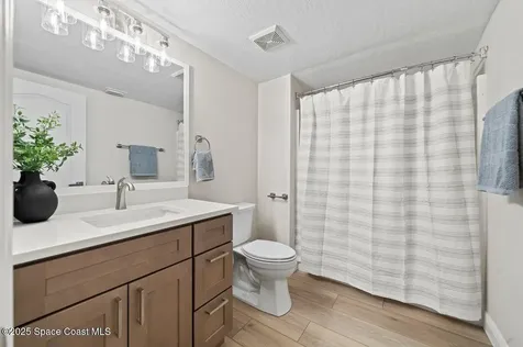 5863 Newbury Circle Melbourne FL 32940
