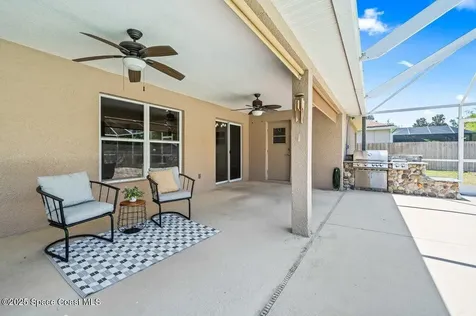 5863 Newbury Circle Melbourne FL 32940