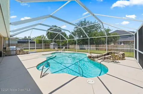 5863 Newbury Circle Melbourne FL 32940