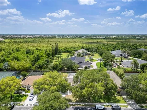 5863 Newbury Circle Melbourne FL 32940