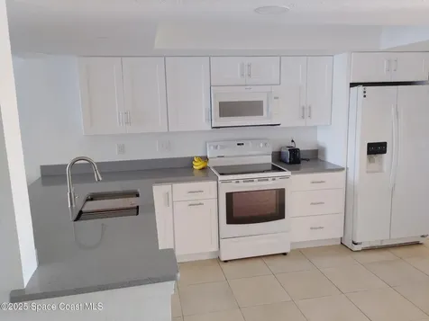 200 S Banana River Boulevard Cocoa Beach FL 32931