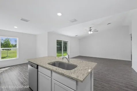 1422 Van Dyke Avenue SE Palm Bay FL 32909