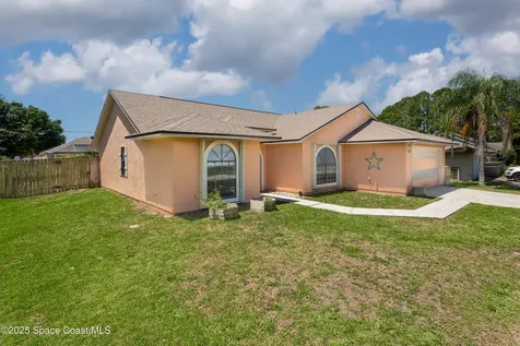 1770 Monrovia Street NW Palm Bay FL 32907