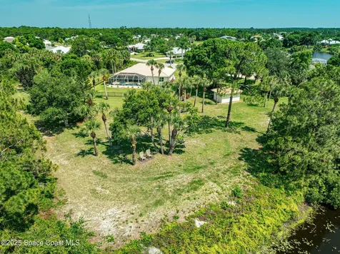 208 Chello Avenue Sebastian FL 32958