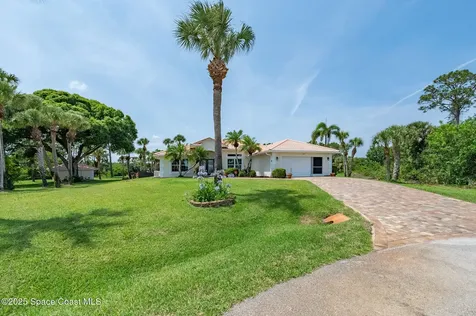 208 Chello Avenue Sebastian FL 32958