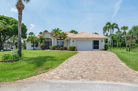 208 Chello Avenue Sebastian FL 32958