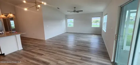 586 Cooper Court SW Palm Bay FL 32908