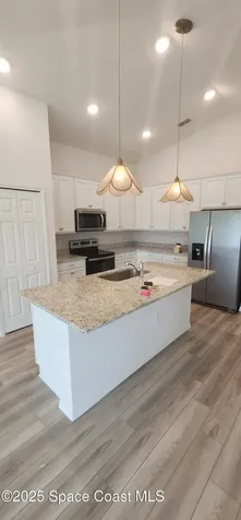 586 Cooper Court SW Palm Bay FL 32908