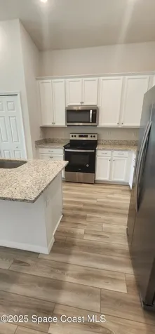 586 Cooper Court SW Palm Bay FL 32908