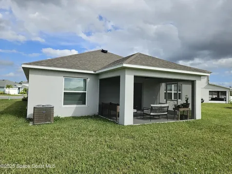 586 Cooper Court SW Palm Bay FL 32908