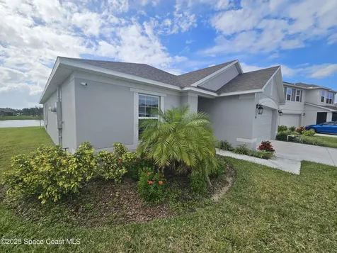 586 Cooper Court SW Palm Bay FL 32908