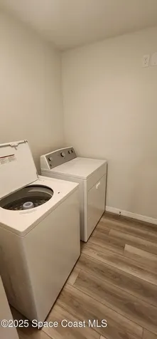 586 Cooper Court SW Palm Bay FL 32908