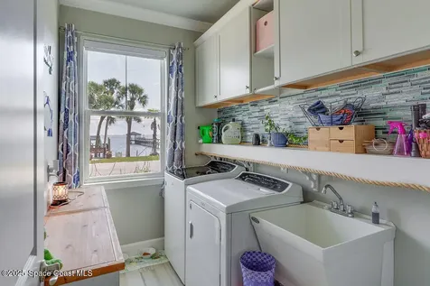 5250 Riveredge Drive Titusville FL 32780