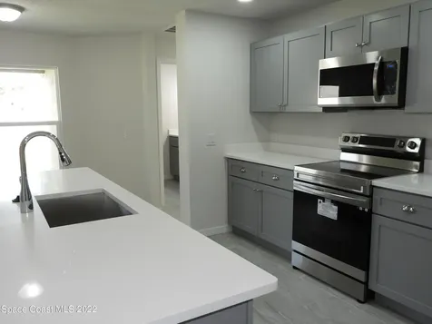 530 Seaport Terrace SE Palm Bay FL 32909