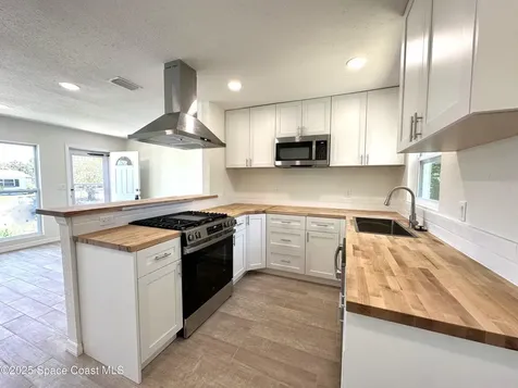 4440 Stuart Avenue Titusville FL 32780