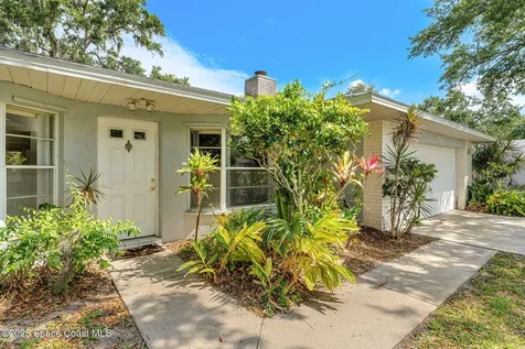 518 Homestead Avenue NE Palm Bay FL 32907
