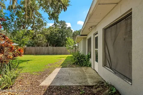 518 Homestead Avenue NE Palm Bay FL 32907