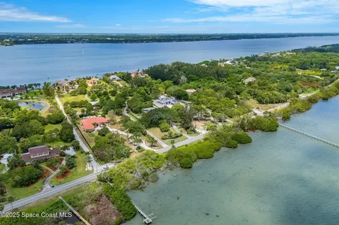 7021 S Tropical Trail Merritt Island FL 32952