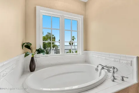 7021 S Tropical Trail Merritt Island FL 32952