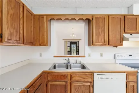 783 Koutnik Road SE Palm Bay FL 32909
