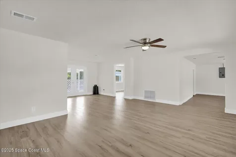 1491 Granada Avenue Daytona Beach FL 32117