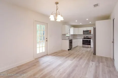 129 Irvine Avenue SE Palm Bay FL 32909