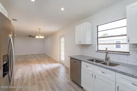 129 Irvine Avenue SE Palm Bay FL 32909