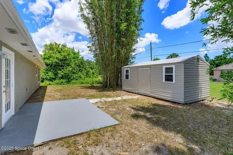 129 Irvine Avenue SE Palm Bay FL 32909