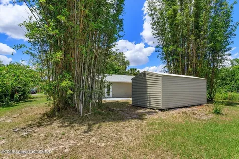 129 Irvine Avenue SE Palm Bay FL 32909