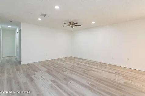 129 Irvine Avenue SE Palm Bay FL 32909