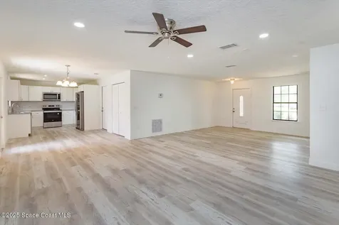 129 Irvine Avenue SE Palm Bay FL 32909