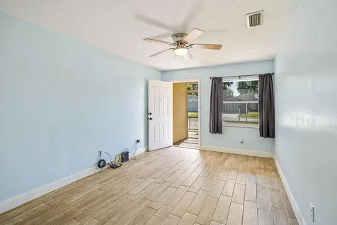 517 Fulton Street Daytona Beach FL 32114