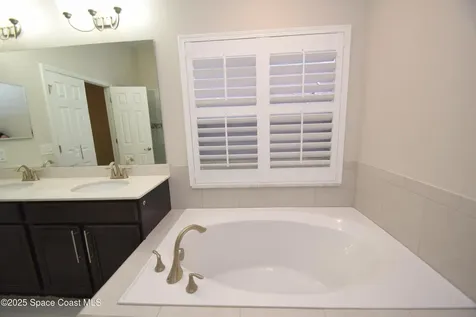 2912 J Cobber Court Melbourne FL 32904