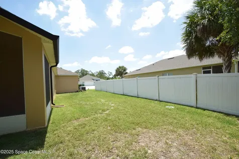 2912 J Cobber Court Melbourne FL 32904