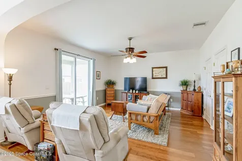 185 Prairie Street SE Palm Bay FL 32909